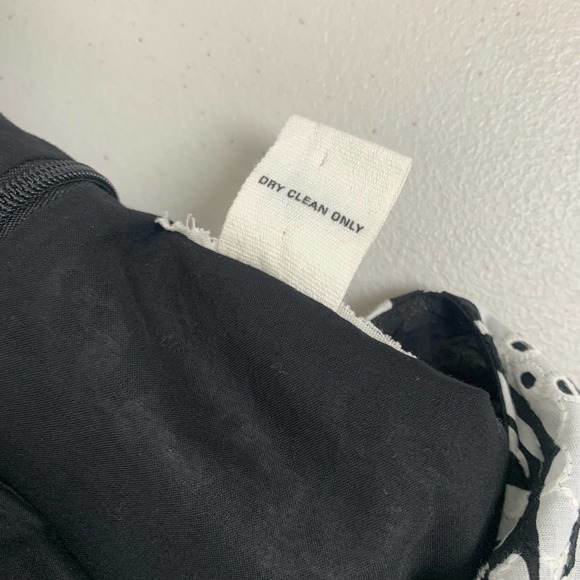 Anthropologie Tabitha Sheath Dress Floral Size 8 Black White Eyelet Cotton - Picture 13 of 13